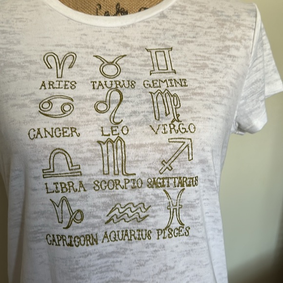 RARE RACHEL by Rachel Roy | Burnout Zodiac Sign Tee | Medium - Picture 3 of 7